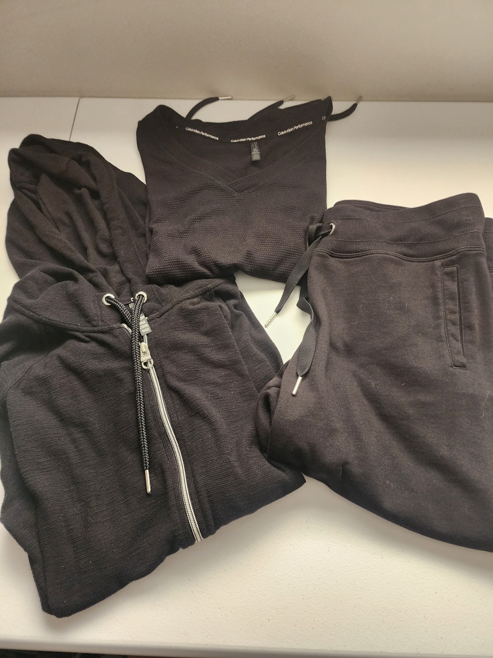 Calvin Klein Performance Women's Cropped Pants (L) Hoodie (XXL) Shirt (XL)